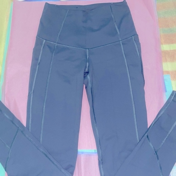 Victoria’s Secret Grey Knockout Tights Leggings / With Pockets! NWOT - Picture 4 of 6
